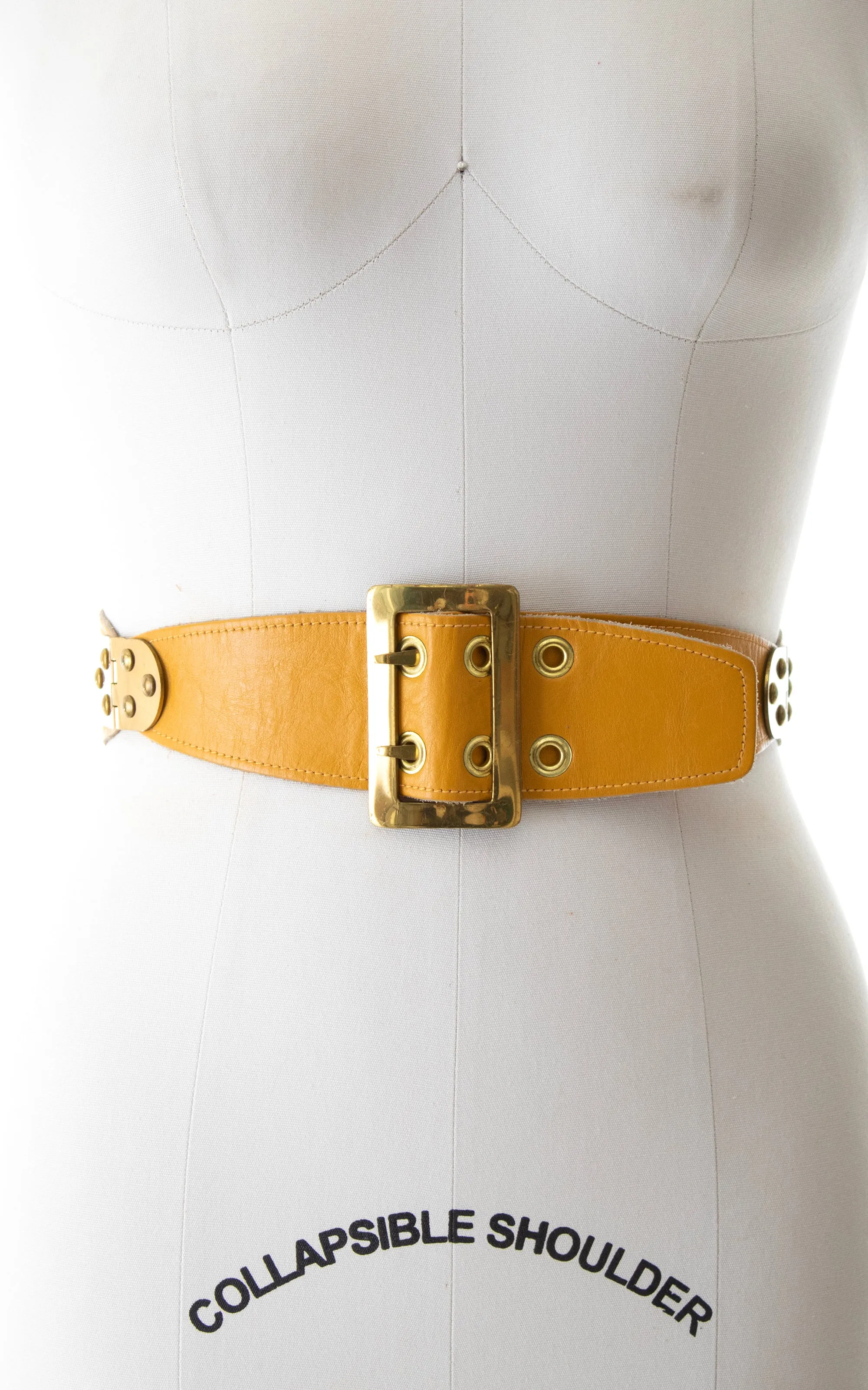1950s Mustard Leather & Hinge Cinch Belt | small/medium