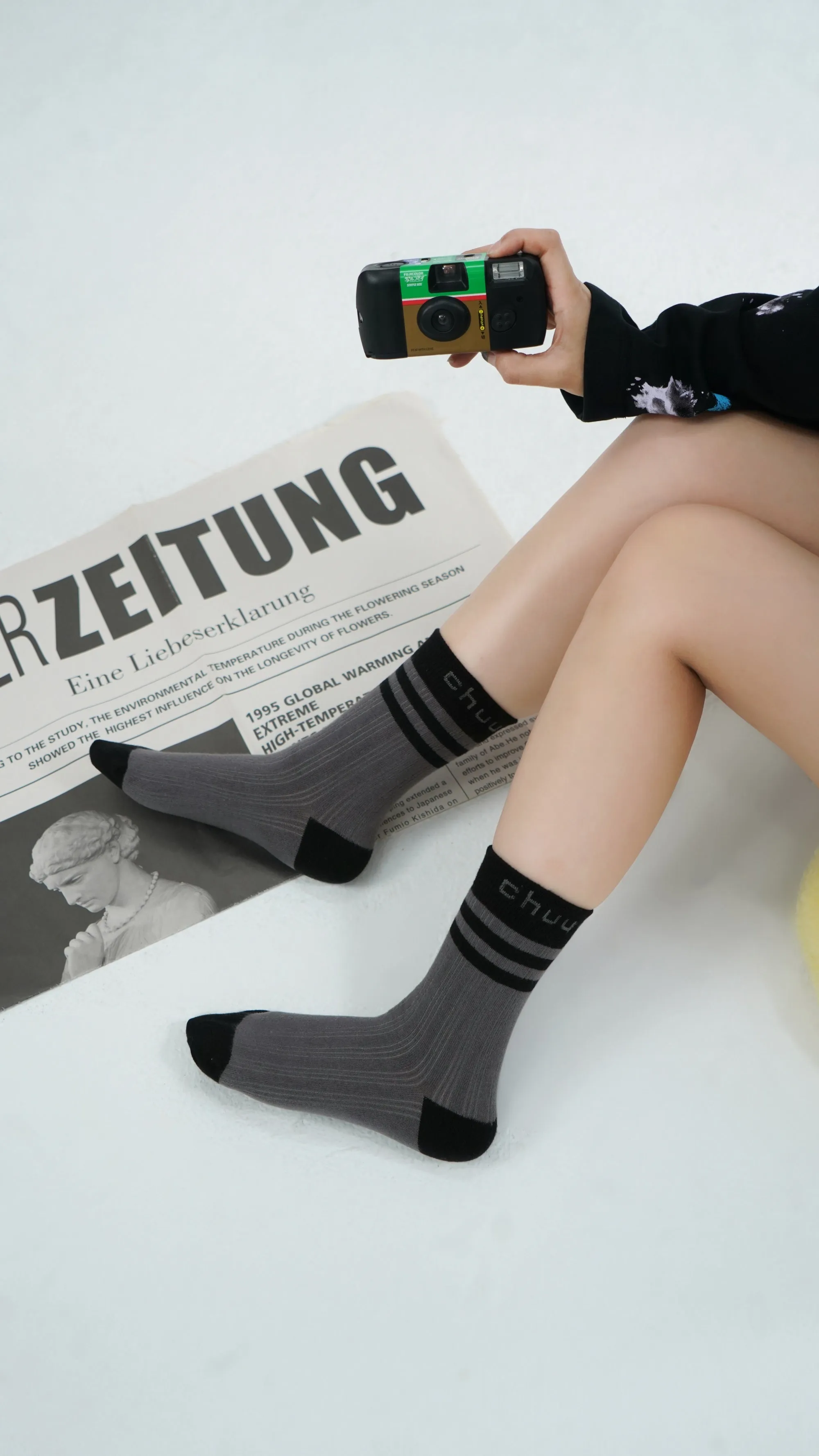 Color Logo High Socks