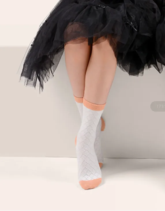 Retro Diamond-patterned  Mid-calf